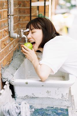 雏鸟幼儿小学生张婉莹